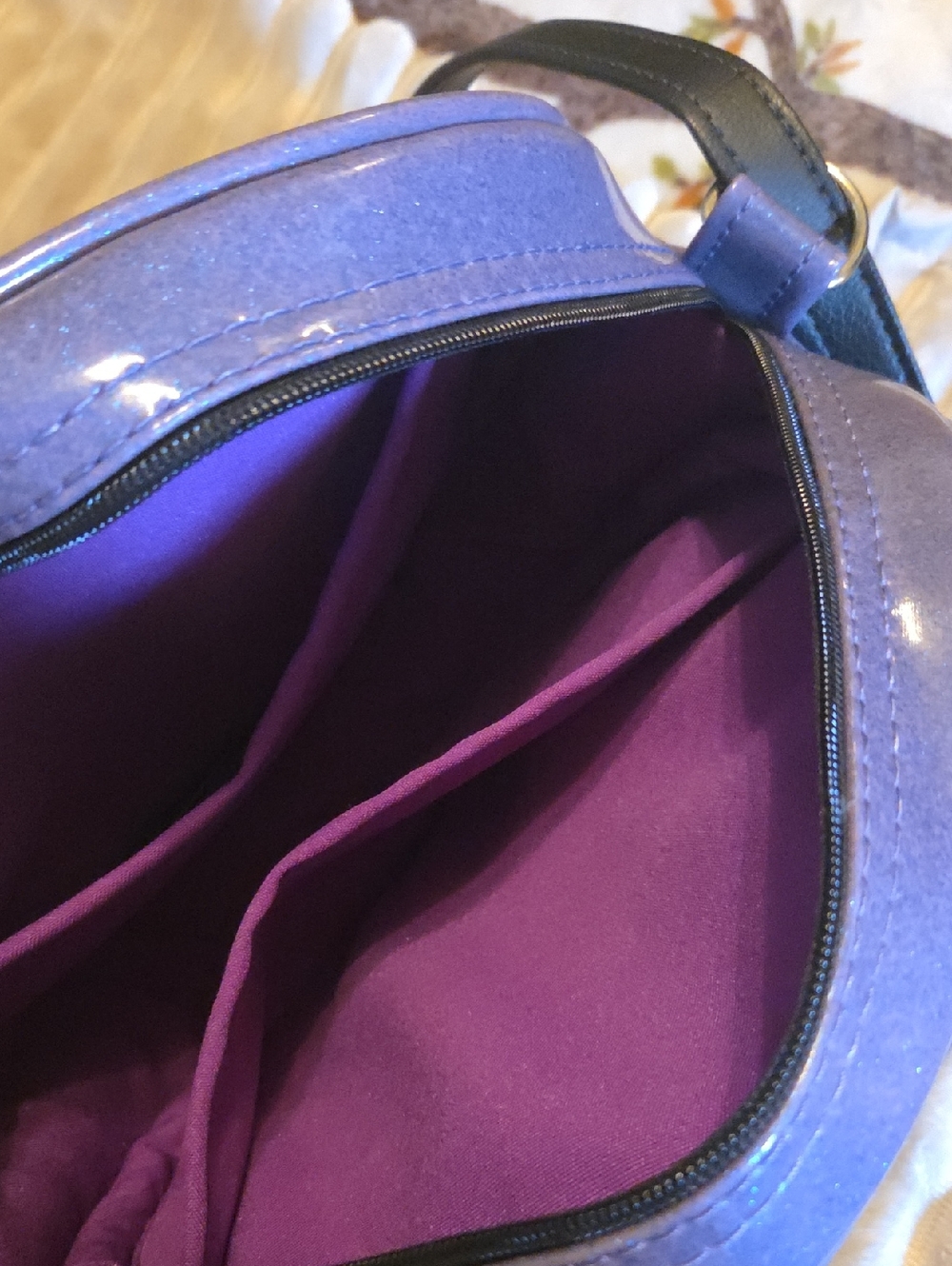 Love Pain & Stitches Pumpkin Crossbody Bag - Picture 10 of 11